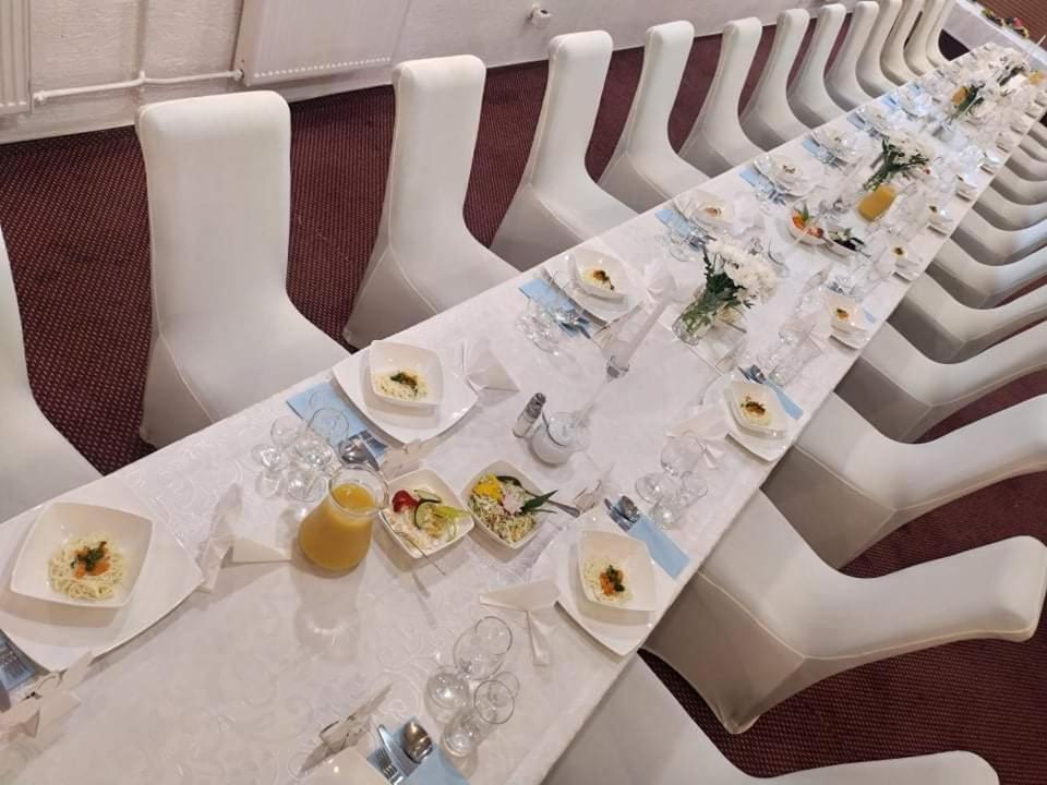 Hotel Lech 그니에즈노 외부 사진