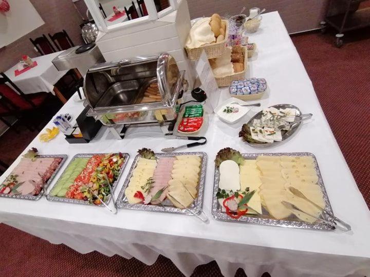 Hotel Lech 그니에즈노 외부 사진
